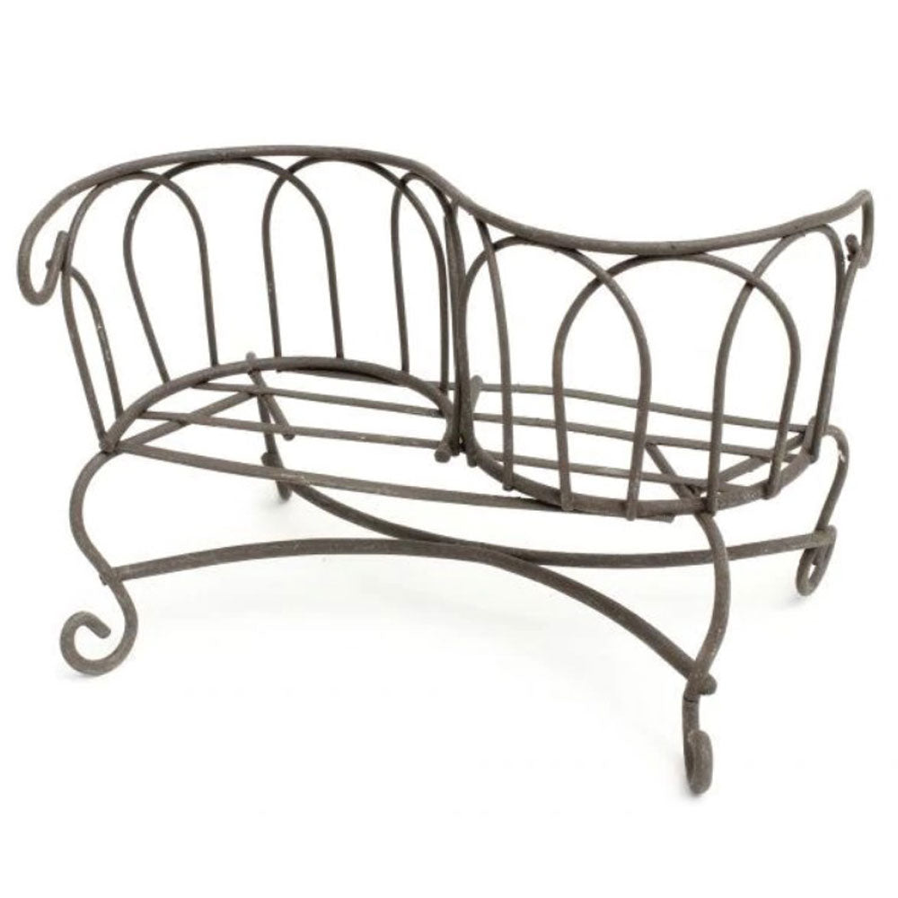 Woodland Knoll, Miniature Lover's Bench