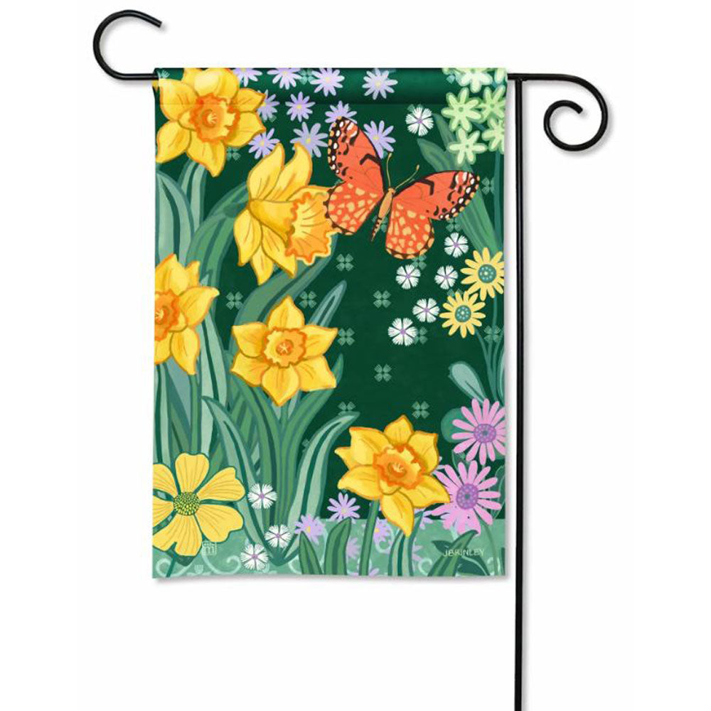 Magnet Works, Daffodil Dance Garden Flag