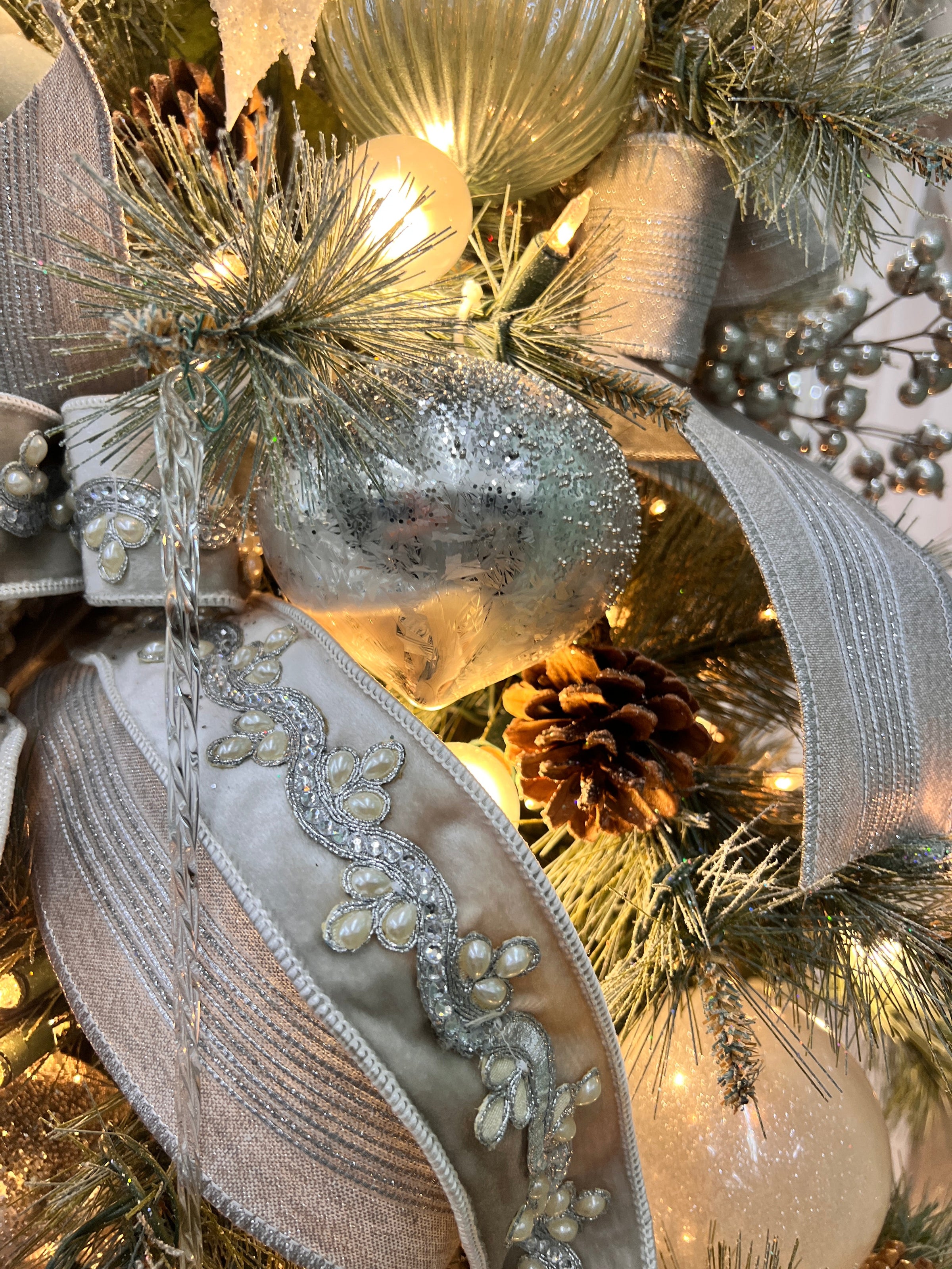 Christmas Bows & Ribbons