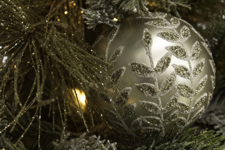 Winter's Garden Decorated Lifelike Tree