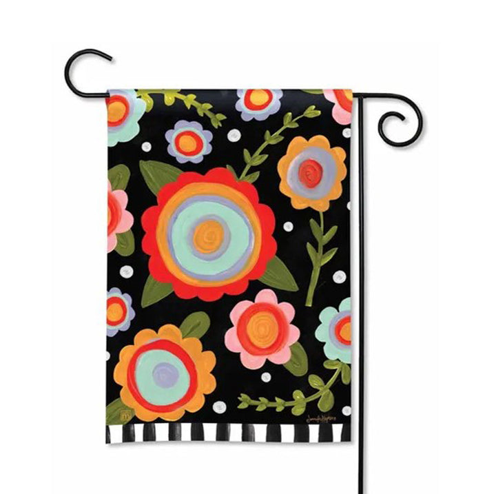 Studio M, Tossed Flowers Garden Flag