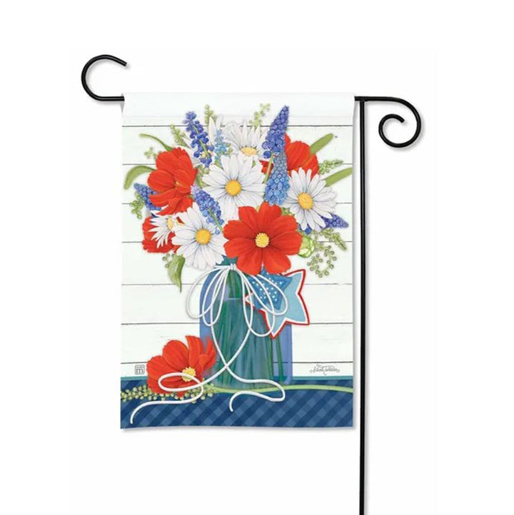 Studio M, Red White and Bloom Garden Flag