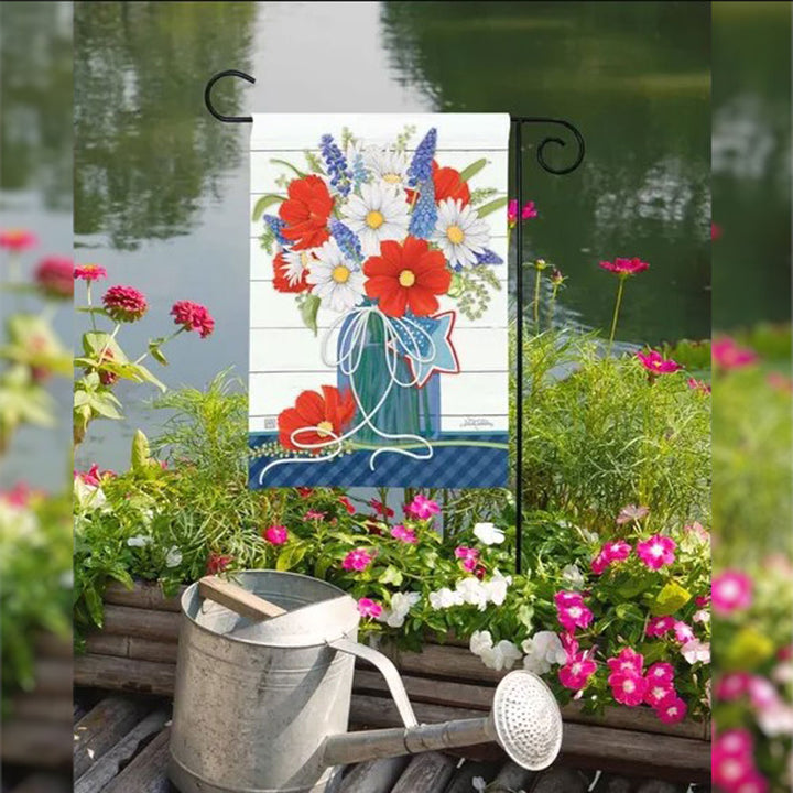 Studio M, Red White and Bloom Garden Flag
