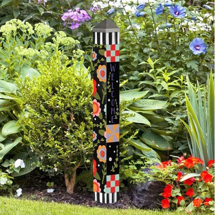 Studio M, Tossed Flowers Art Pole, 20"