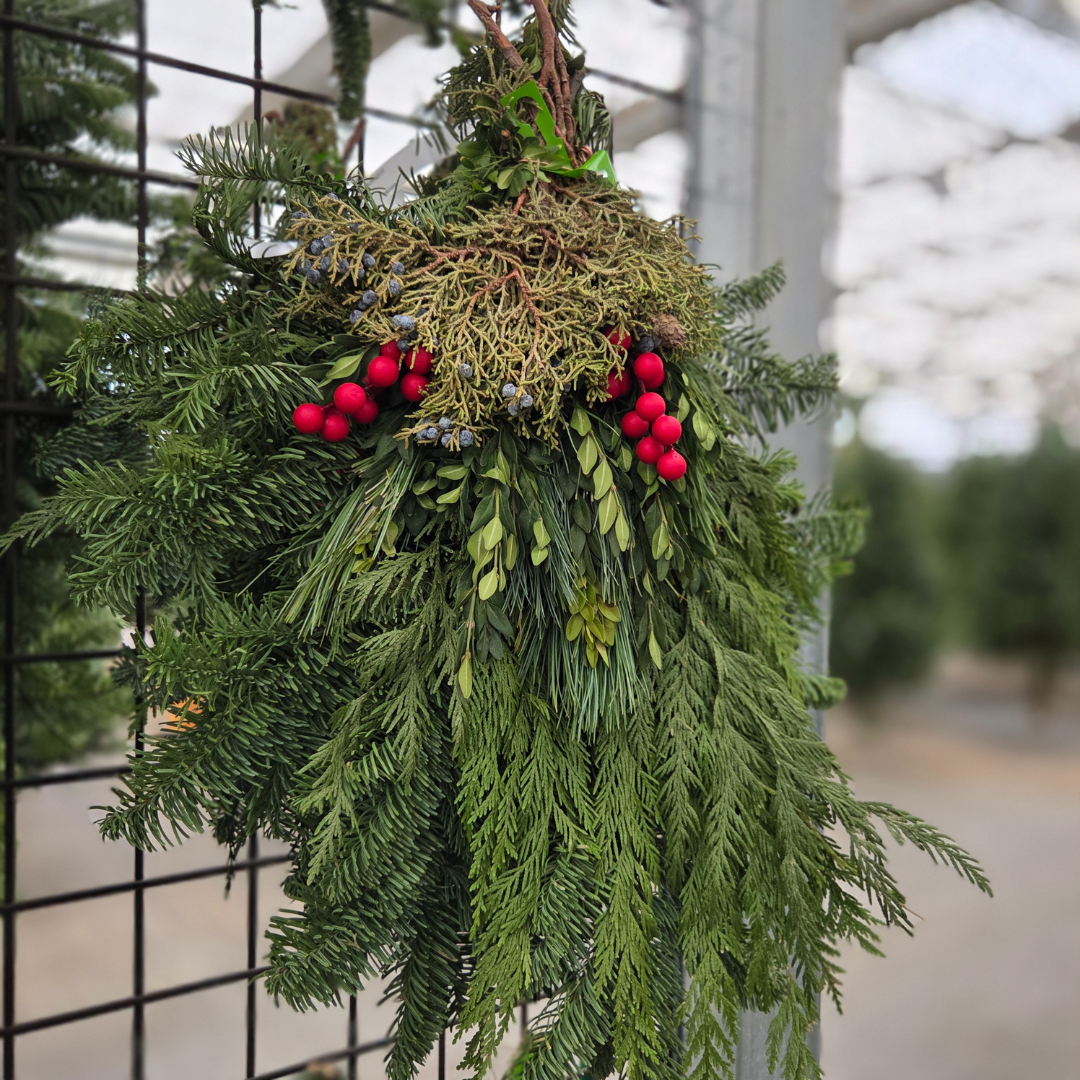 Papa Burger Swag, Fresh Cut Greenery Arrangement